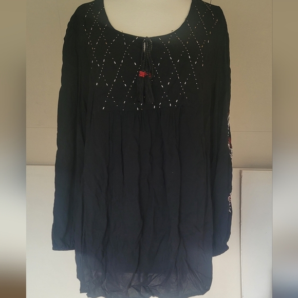 Style & Co Embroidered Blouse - Picture 5 of 8